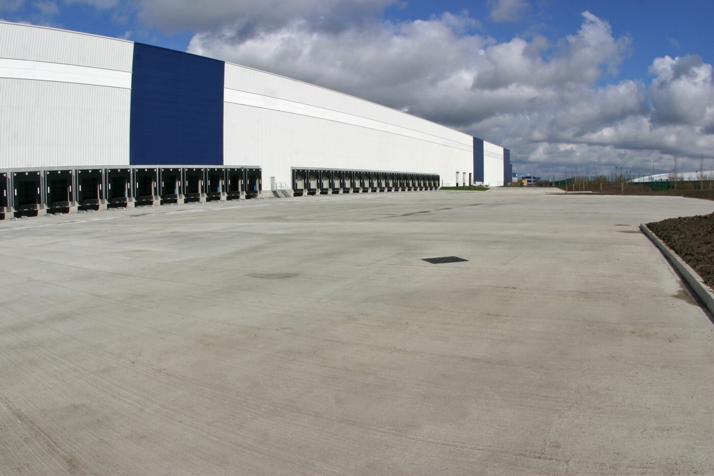 Caterpillar DC, Dubai